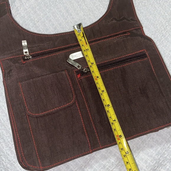 Like new Baggalini Messenger Jetsetter slim Crossbody - Picture 8 of 16